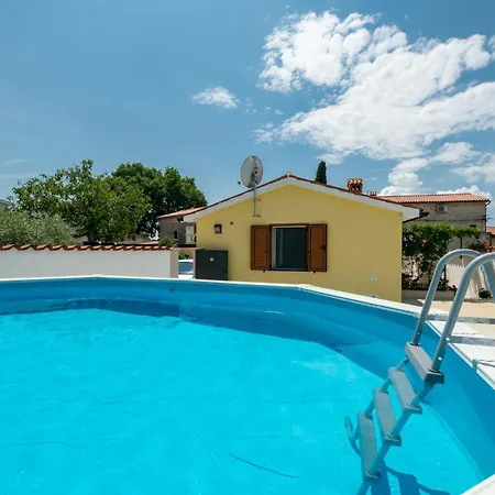 Holiday home 2 Bedroom Beautiful In